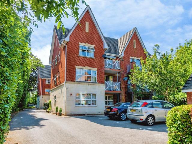 Flat for sale in Banister's Park, City Of Southampton