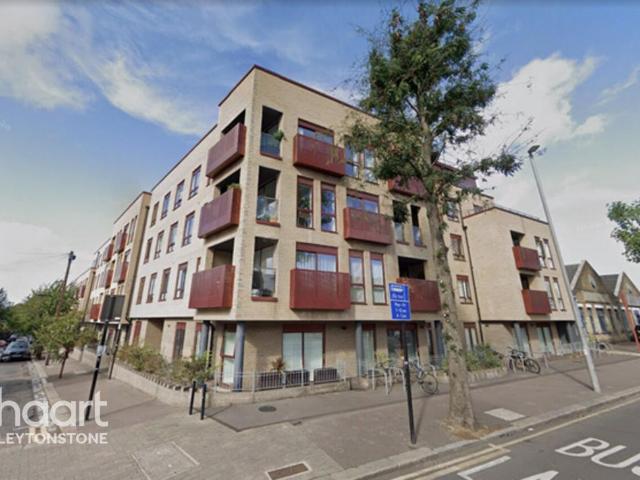 Flat for sale in Leyton, Greater London