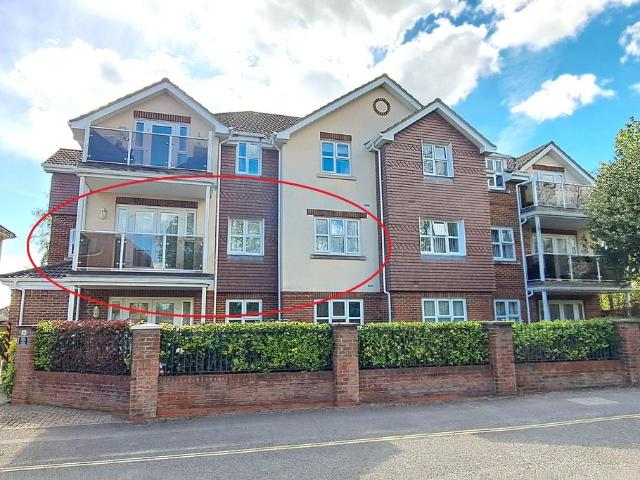 Flat for sale in Old Milton, Ashurst Bridge
