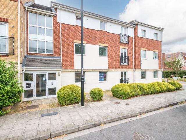 Flat for sale in Greater London