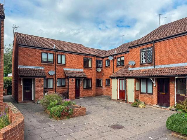Flat for sale in Aldersley, Wolverhampton