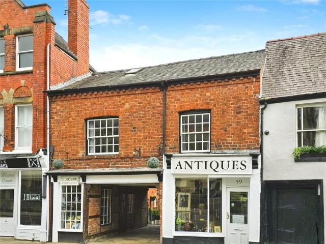 Flat for sale in Oswestry, Shropshire