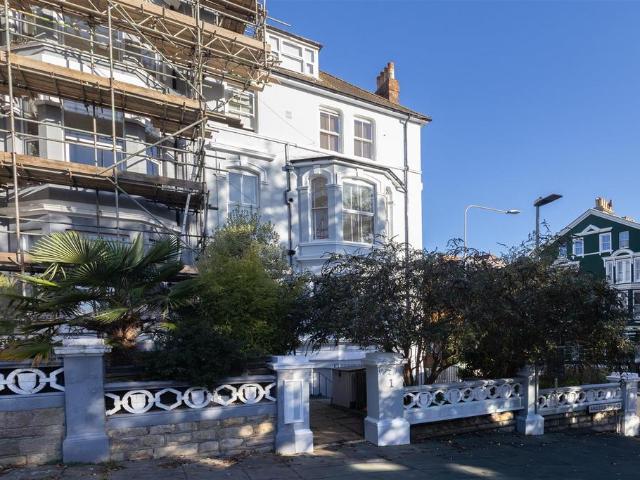 Flat for sale in St Leonards, Hastings