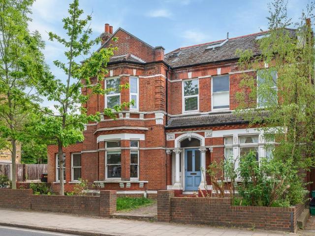 Flat for sale in Beckenham, Greater London