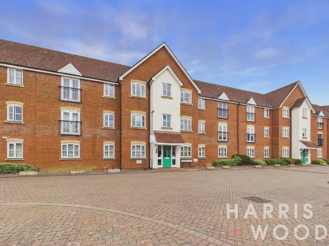 Flat for sale in Fordham Heath, Essex