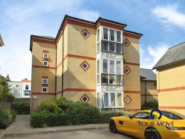 Flat for sale in West Cliff, Thanet