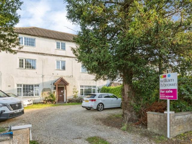 Flat for sale in Scawby, North Lincolnshire