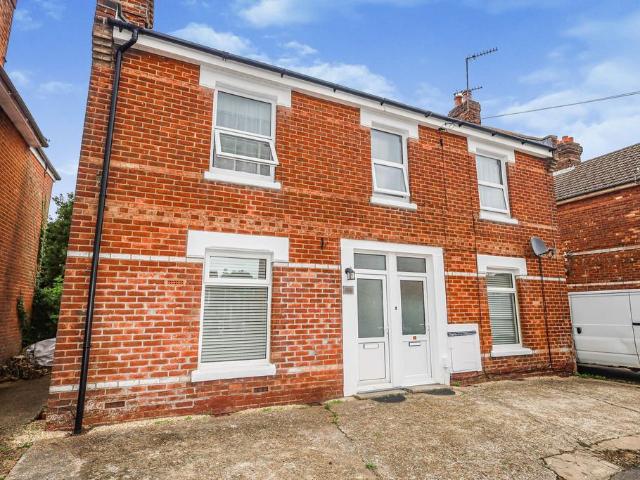 Flat for sale in Talbot Village, Bournemouth