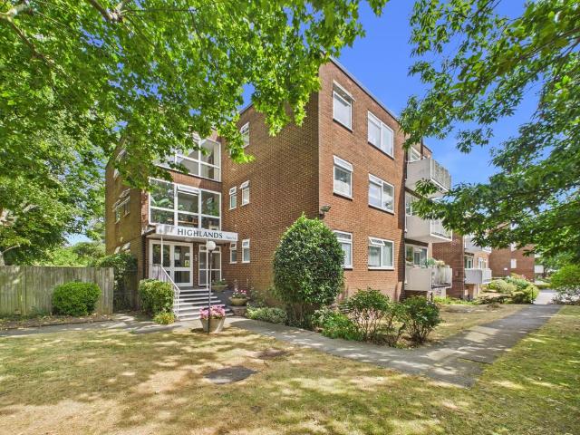 Flat for sale in London Borough of Barnet, Greater London