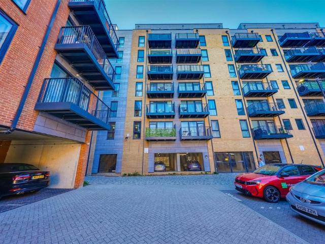 Flat for sale in Brooklands, Monks Orchard