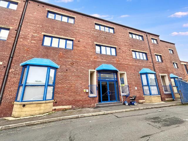 Flat for sale in New Wortley, Leeds