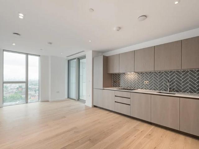 Flat for sale in Finsbury, Greater London