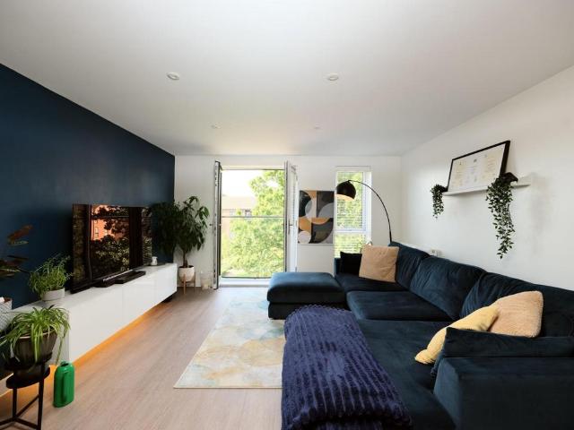 Flat for sale in Feckenham, City Of Bristol