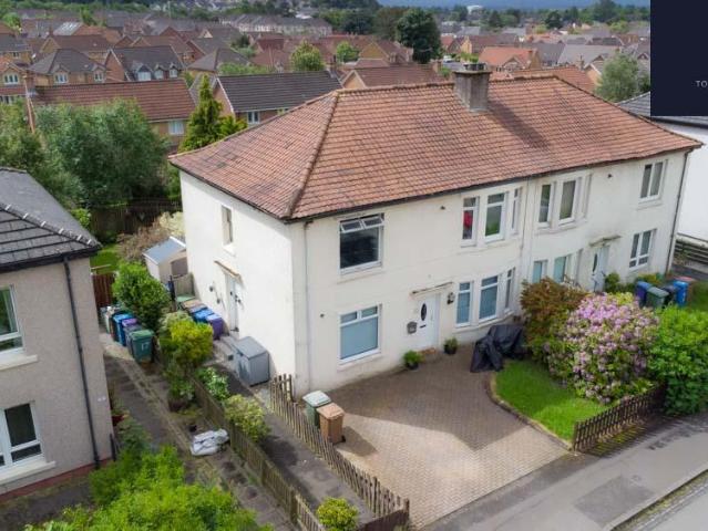 Flat for sale in Knightswood, Scotland