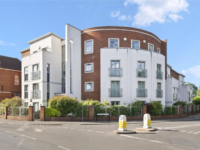Flat for sale in Blackhills, Surrey