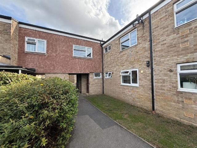 Flat for sale in Chippenham, Wiltshire