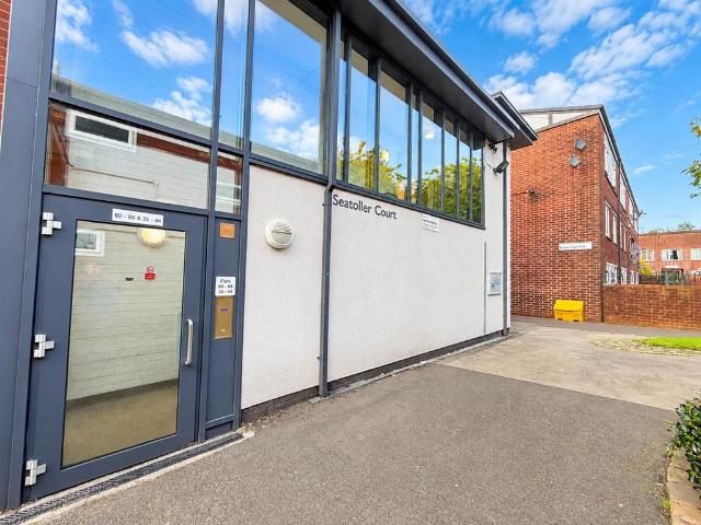 Flat for sale in Shaw Side, Oldham