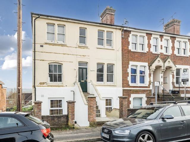 Flat for sale in Highcliffe, Hampshire