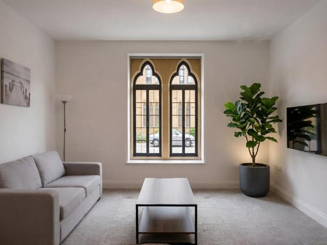 Flat for sale in West Yorkshire