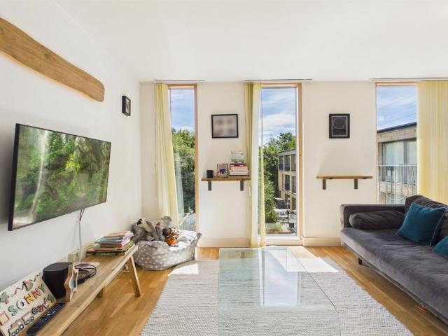 Flat for sale in London Borough of Merton, Greater London