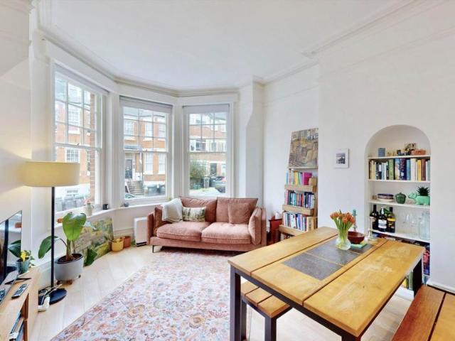 Flat for sale in London Borough of Haringey, Greater London