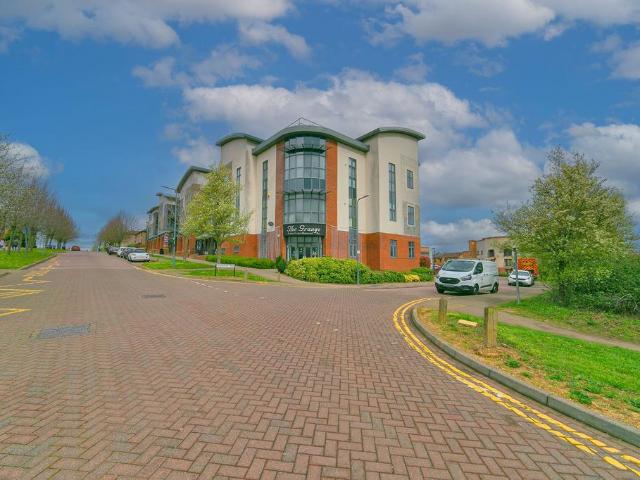 Flat for sale in Grange Farm, Shenley Church End