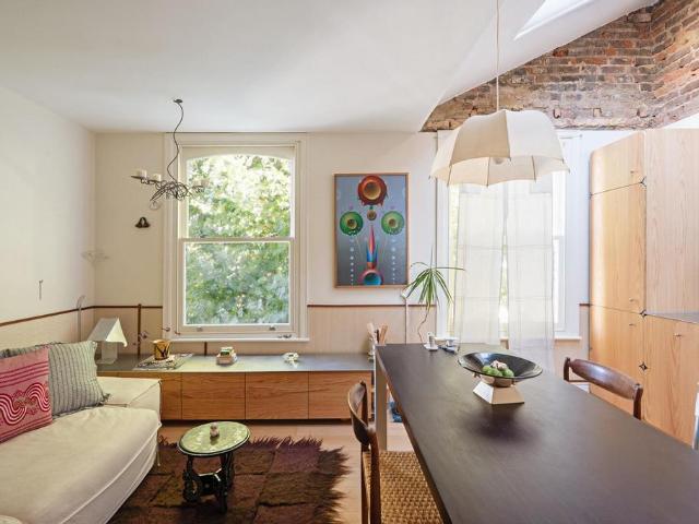 Flat for sale in Newington Green, Greater London