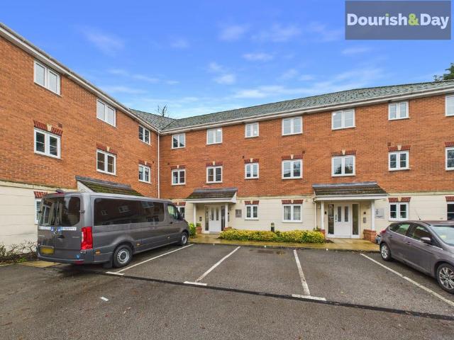 Flat for sale in Rowley Park, Baswich