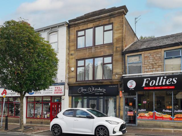 Flat for sale in Woodnook, Backburn