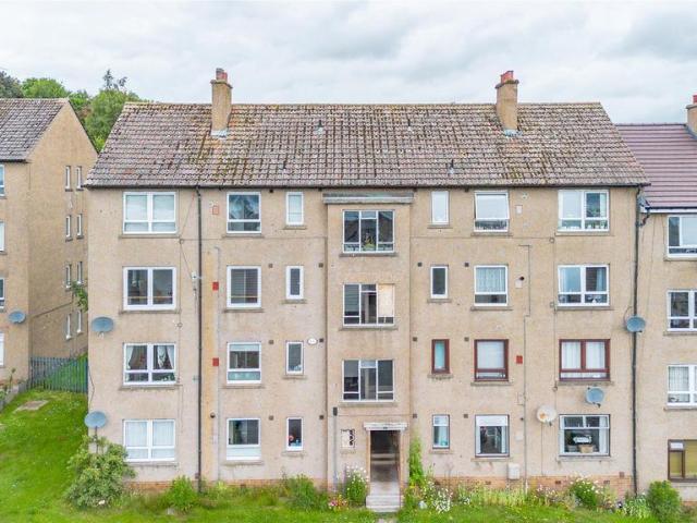 Flat for sale in Law, Scotland