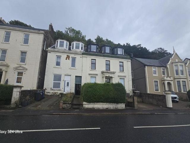 Flat for sale in Ashton, Gourock
