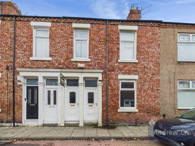 Flat for sale in Westoe, South Shields