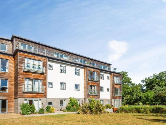 Flat for sale in Black Bourton, Oxfordshire