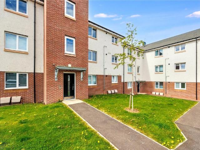 Flat for sale in Greendykes, Craigmillar