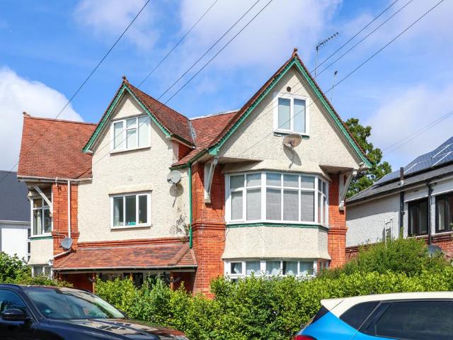 Flat for sale in Charminster, Bournemouth