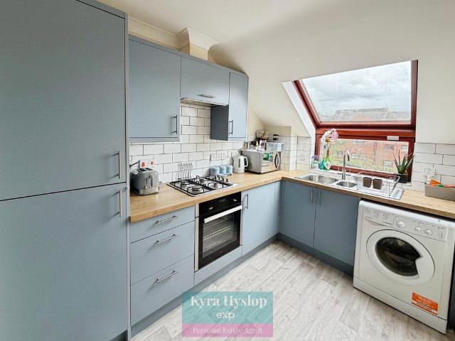 Flat for sale in St Leonards, Watergate