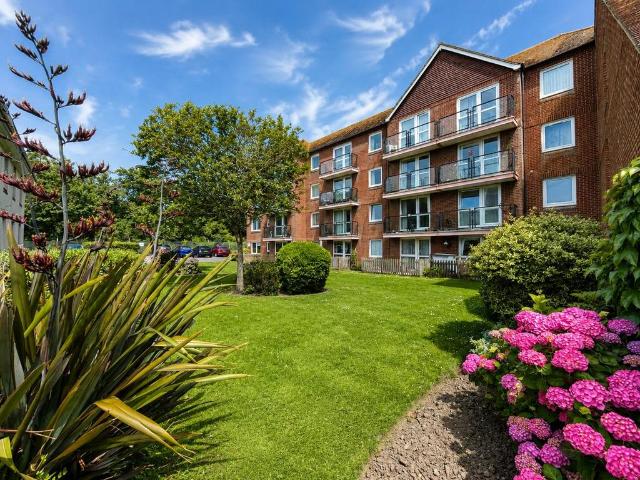 Flat for sale in Old Town, Heathlands