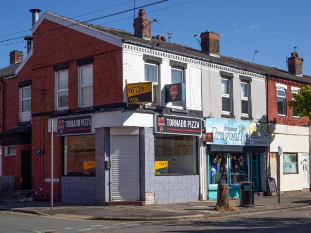Flat for sale in Waterloo, Great Crosby