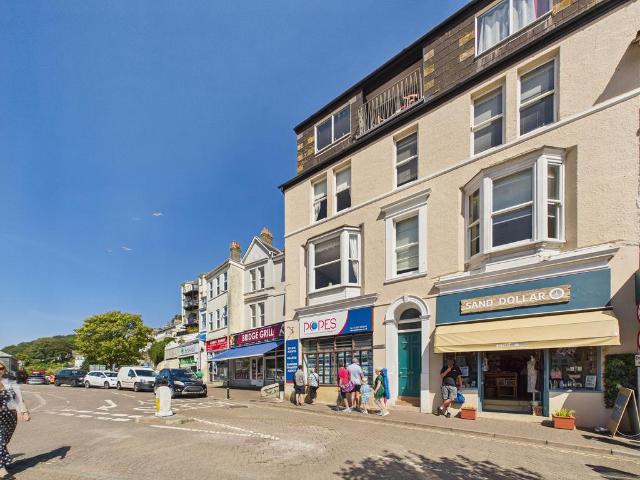 Flat for sale in Plaidy, Looe