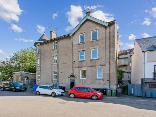 Flat for sale in Dunblane, Scotland