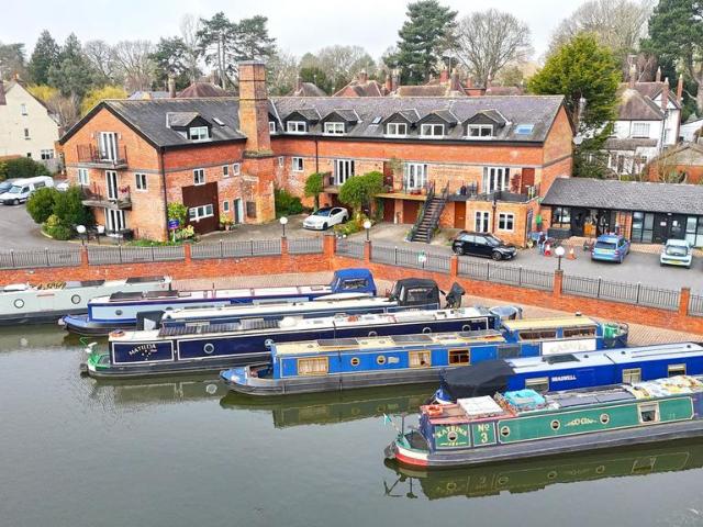 Flat for sale in Stanford On Avon, Leicestershire