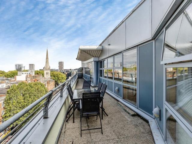 Flat for sale in City Centre, Feckenham