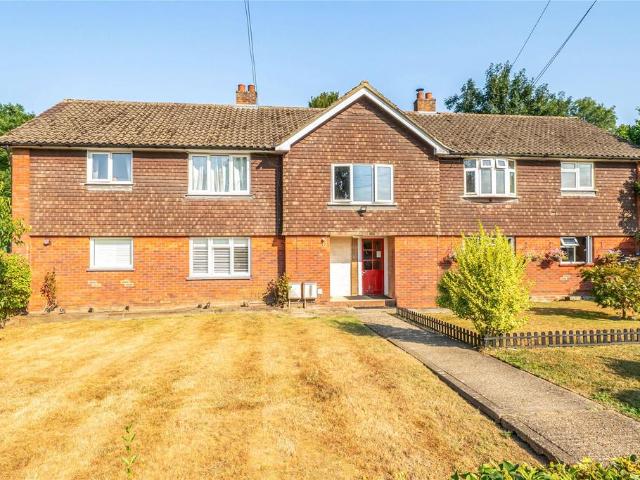 Flat for sale in Hillview, Surrey