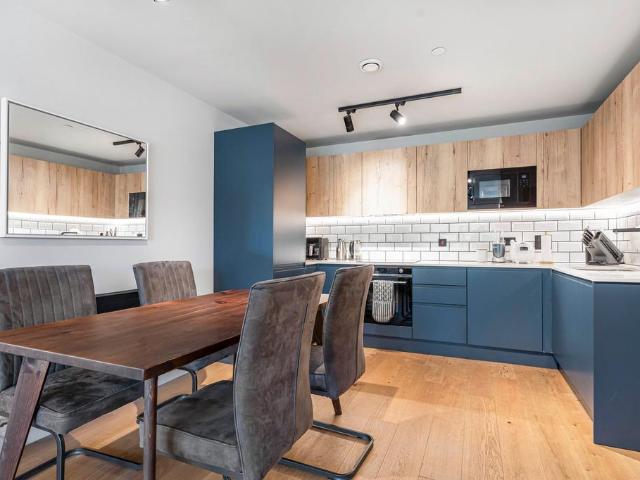 Flat for sale in Old Kent Road, Greater London