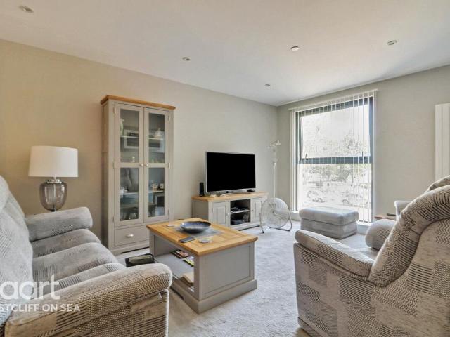 Flat for sale in Alton Barnes, Isle Of Man