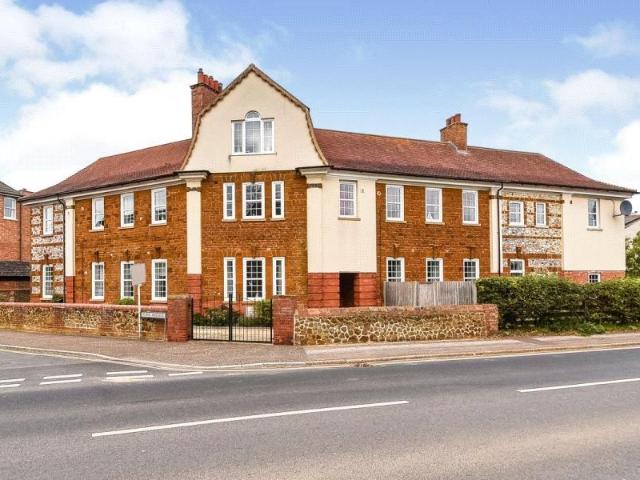 Flat for sale in Old Hunstanton, King's Lynn and West Norfolk
