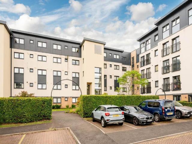 Flat for sale in Portobello, Scotland
