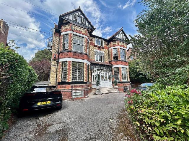 Flat for sale in Georgia, Greater Manchester