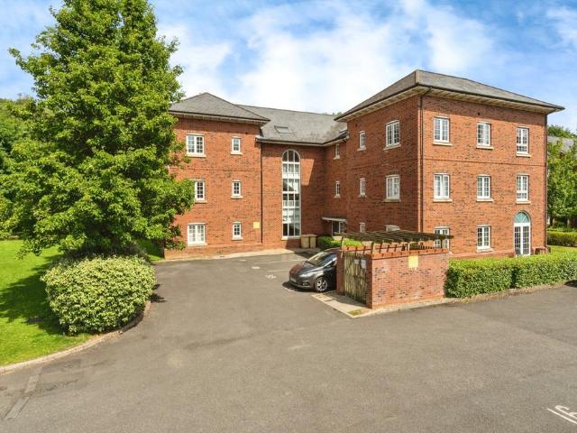 Flat for sale in Prestolee, Lee Bank