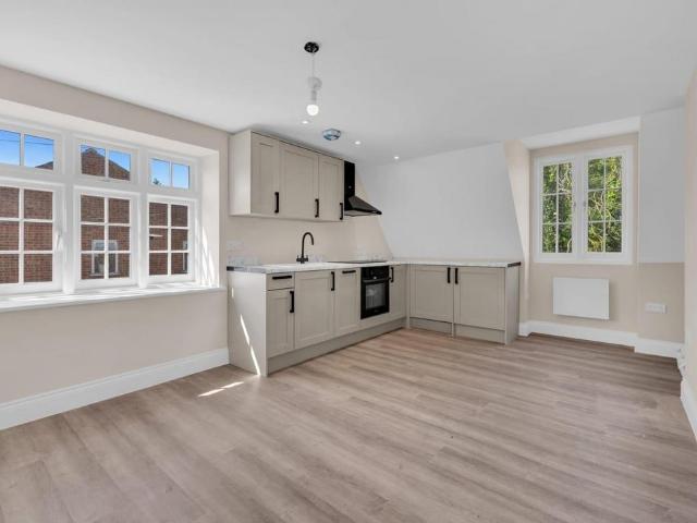 Flat for sale in Ramsden, Greater London